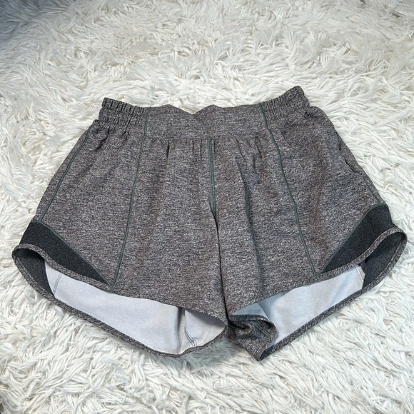 Lululemon Hotty Hot Short II *Long 4" Heather Lux Multi Black / Heathered Black - Picture 1 of 6
